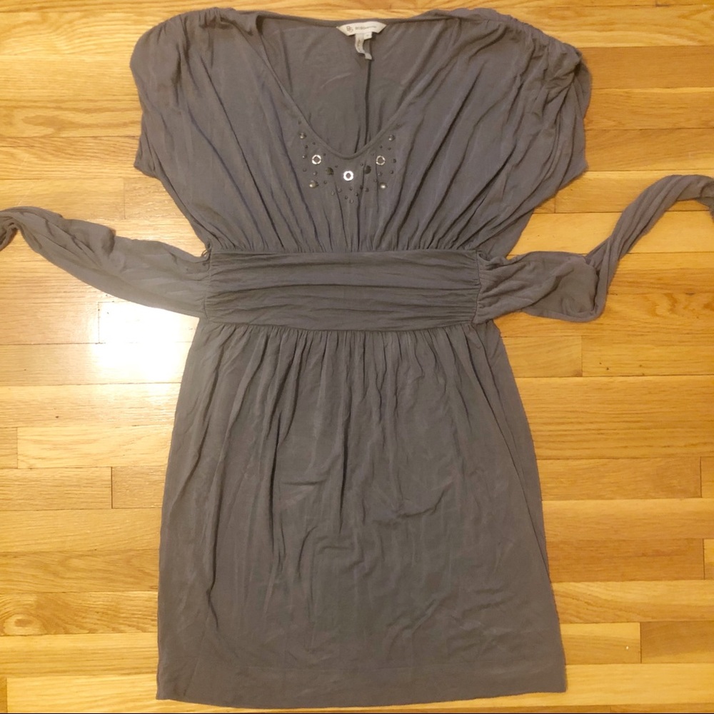 BCBG FLOWY GRAY DRESS